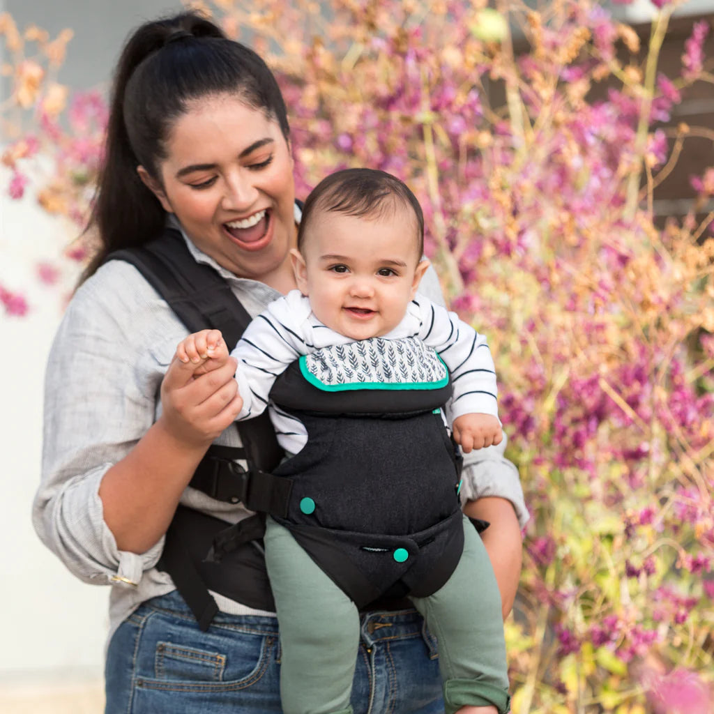 Infantino FLIP 4-in-1 Convertible Carrier- Black