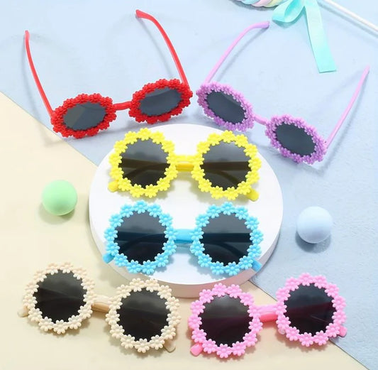 Kid's Trendy Flower Round Frame Sunglass (Random)