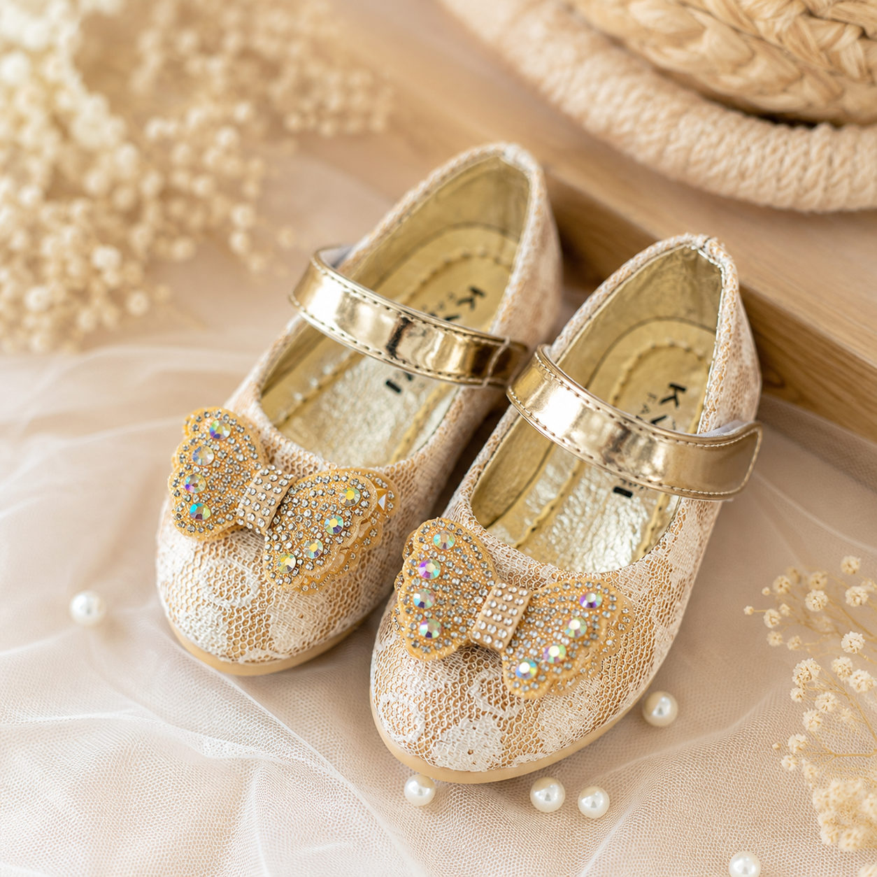 Girls Glitter Bow Lace Mary Jane Shoes- Gold (2-2.5Y)