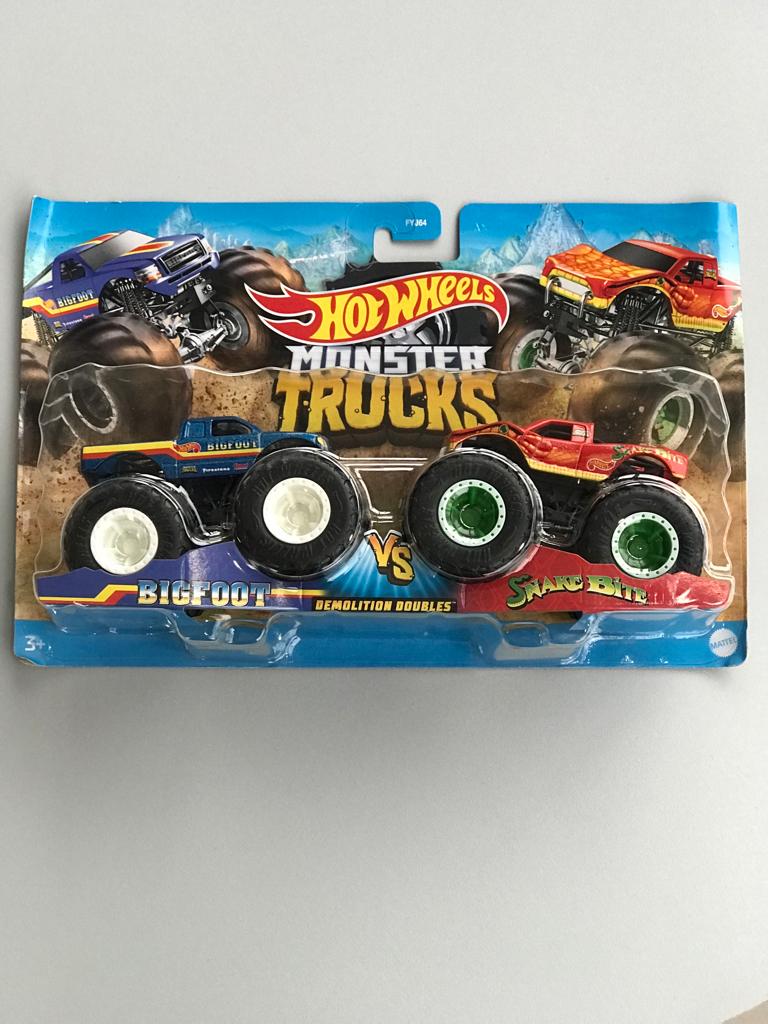 Hot Wheels FYJ64 Monster Truck Doubles